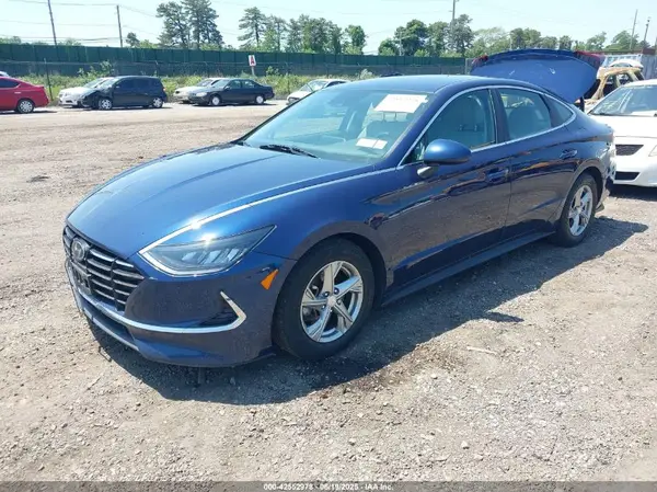 5NPEG4JAXMH114743 2021 HYUNDAI SONATA - Image 2