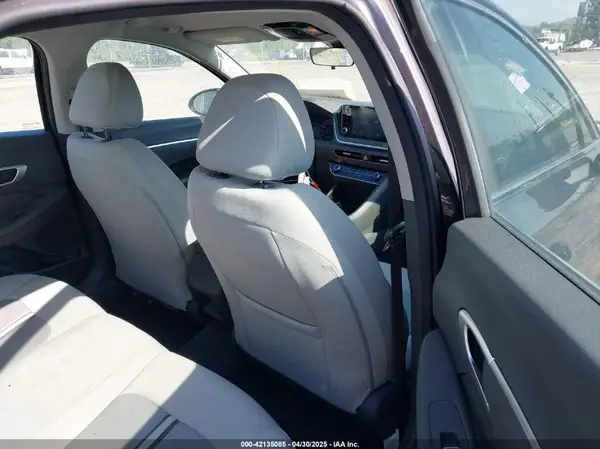 5NPEG4JAXMH124446 2021 HYUNDAI SONATA - Image 8