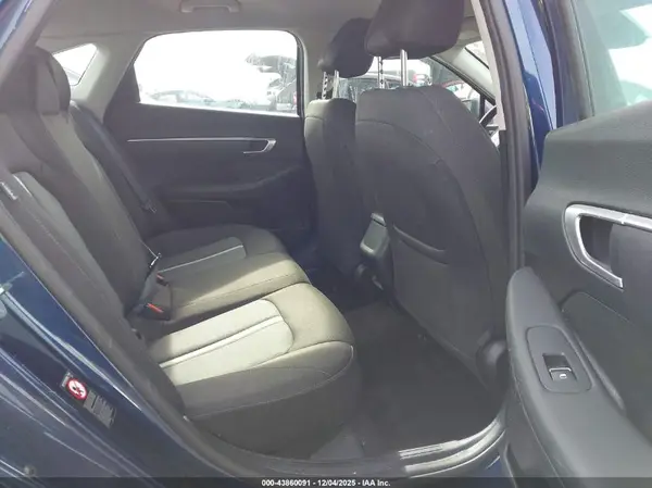5NPEG4JAXMH125564 2021 HYUNDAI SONATA - Image 8
