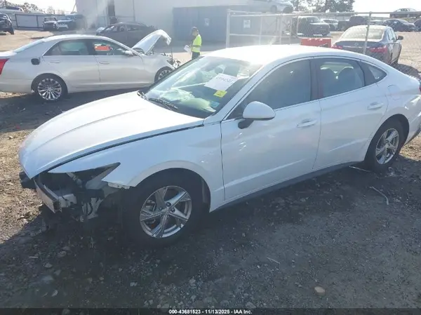 5NPEG4JAXMH126293 2021 HYUNDAI SONATA - Image 2