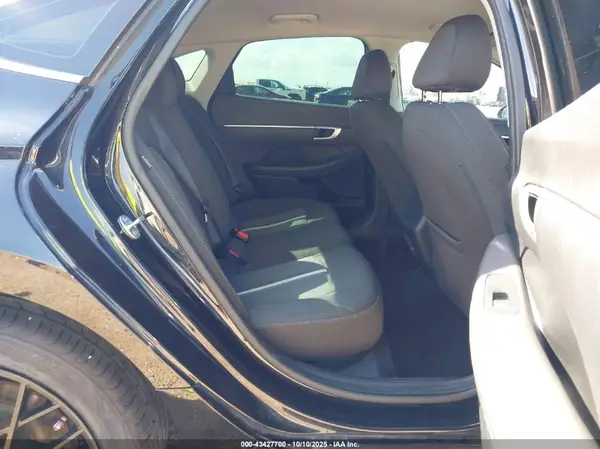 5NPEG4JAXNH135223 2022 HYUNDAI SONATA - Image 8