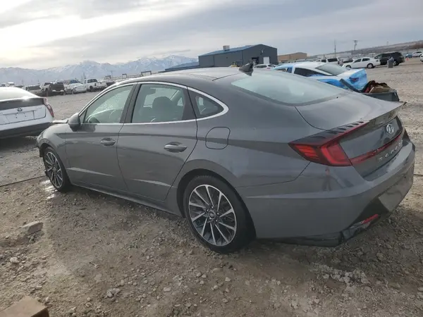 5NPEH4J20LH009813 2020 HYUNDAI SONATA - Image 2