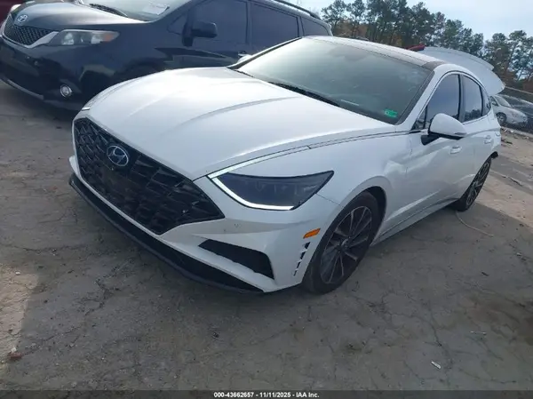 5NPEH4J20LH032847 2020 HYUNDAI SONATA - Image 2