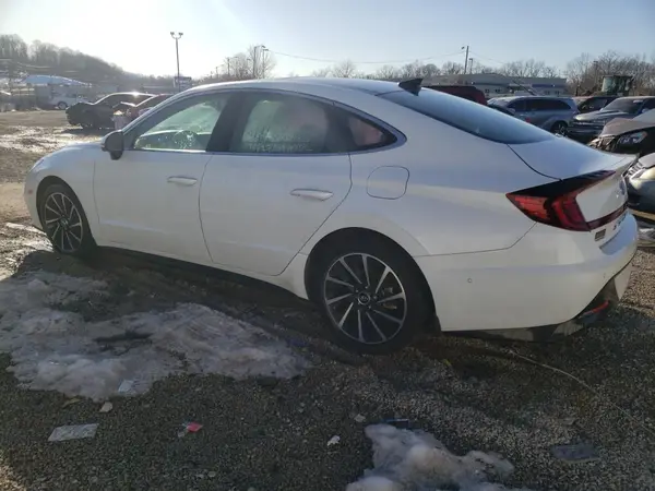 5NPEH4J20MH077840 2021 HYUNDAI SONATA - Image 2