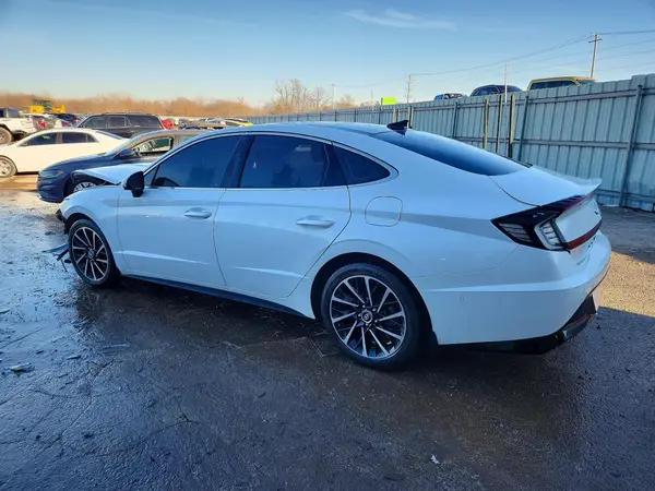 5NPEH4J20MH089583 2021 HYUNDAI SONATA - Image 2