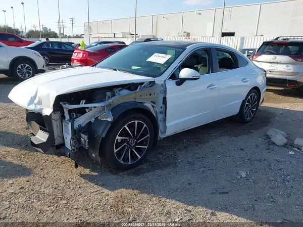 5NPEH4J20MH099238 2021 HYUNDAI SONATA - Image 2