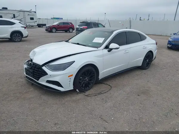 5NPEH4J21MH112479 2021 HYUNDAI SONATA - Image 2