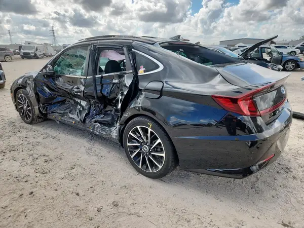 5NPEH4J22MH071750 2021 HYUNDAI SONATA - Image 2