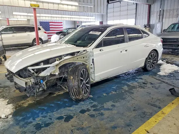 5NPEH4J22MH077998 2021 HYUNDAI SONATA - Image 1