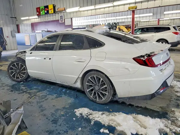 5NPEH4J22MH077998 2021 HYUNDAI SONATA - Image 2