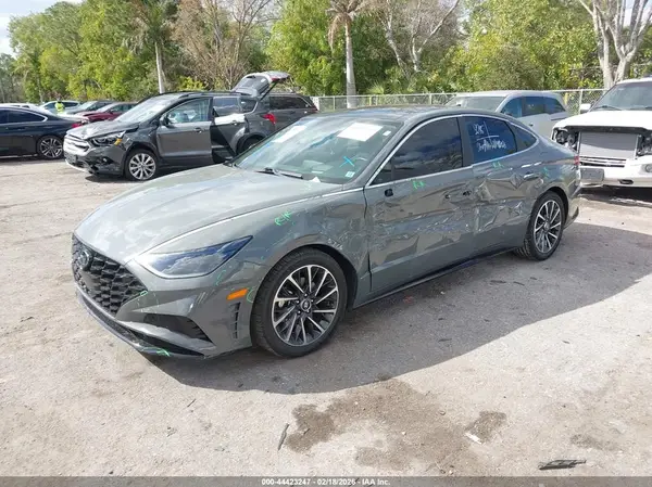 5NPEH4J22MH110773 2021 HYUNDAI SONATA - Image 2