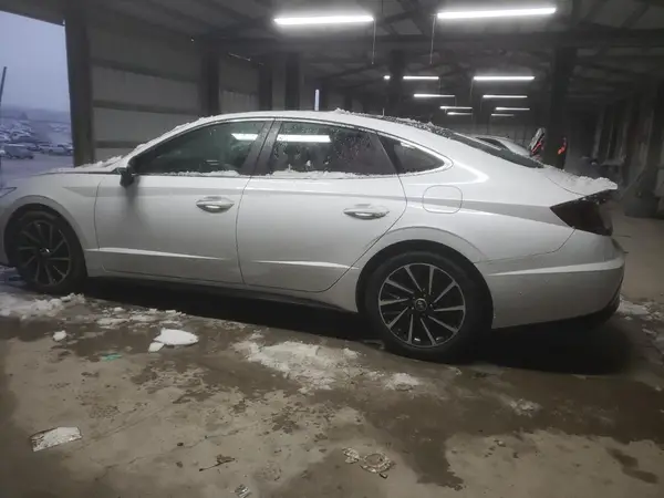 5NPEH4J23MH078917 2021 HYUNDAI SONATA - Image 2