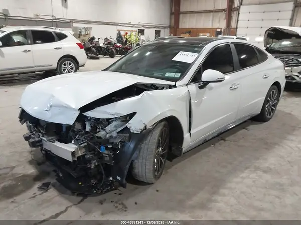 5NPEH4J23MH095314 2021 HYUNDAI SONATA - Image 2