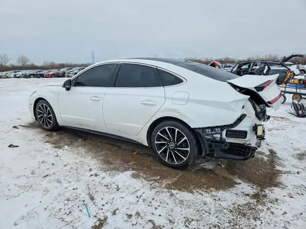 5NPEH4J23MH100818 2021 HYUNDAI SONATA - Image 2