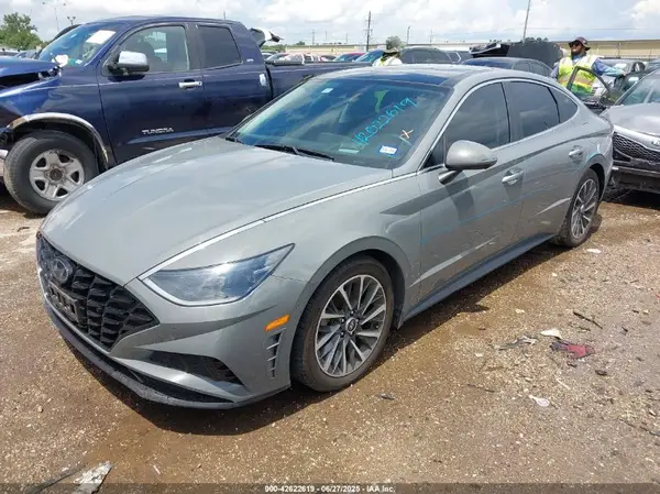 5NPEH4J23MH124052 2021 HYUNDAI SONATA - Image 2