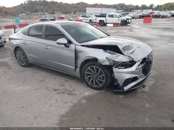 5NPEH4J25LH049076 2020 HYUNDAI SONATA - Image 1