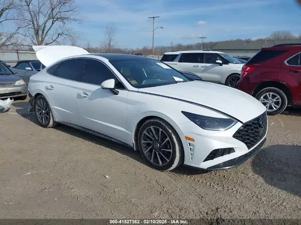 5NPEH4J25MH104434 2021 HYUNDAI SONATA - Image 1