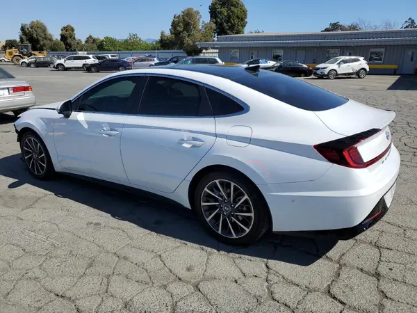 5NPEH4J26LH007256 2020 HYUNDAI SONATA - Image 2