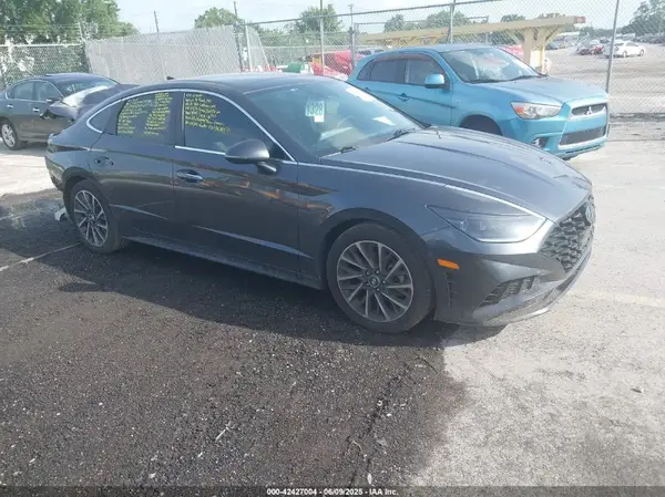 5NPEH4J26LH017124 2020 HYUNDAI SONATA - Image 1