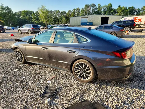 5NPEH4J26LH018371 2020 HYUNDAI SONATA - Image 2
