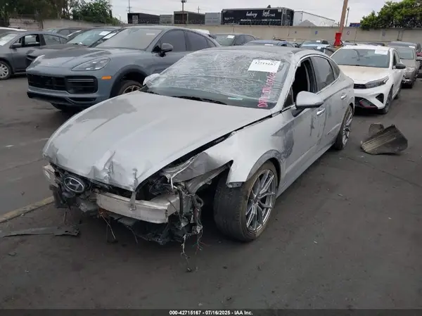 5NPEH4J26MH072349 2021 HYUNDAI SONATA - Image 2
