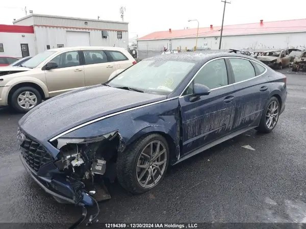 5NPEH4J26MH073629 2021 HYUNDAI SONATA - Image 2