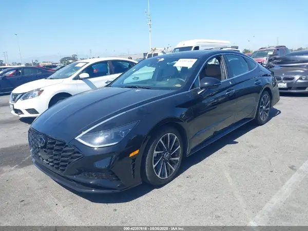 5NPEH4J26MH122408 2021 HYUNDAI SONATA - Image 2