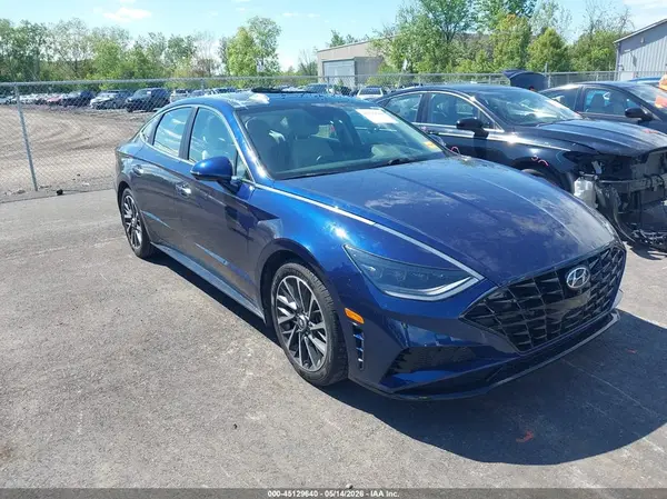 5NPEH4J26NH137654 2022 HYUNDAI SONATA - Image 1