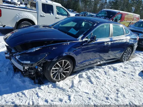 5NPEH4J26NH138206 2022 HYUNDAI SONATA - Image 2