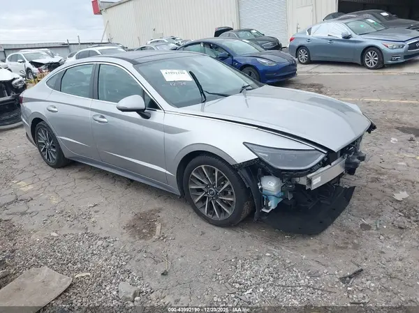 5NPEH4J27LH023756 2020 HYUNDAI SONATA - Image 1