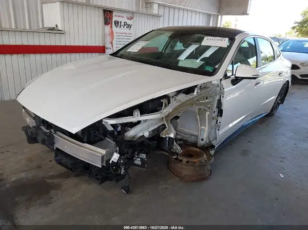 5NPEH4J27LH059057 2020 HYUNDAI SONATA - Image 2