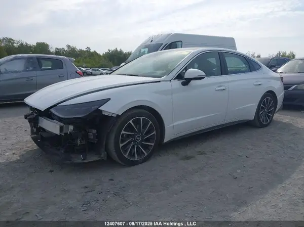 5NPEH4J27MH066639 2021 HYUNDAI SONATA - Image 2