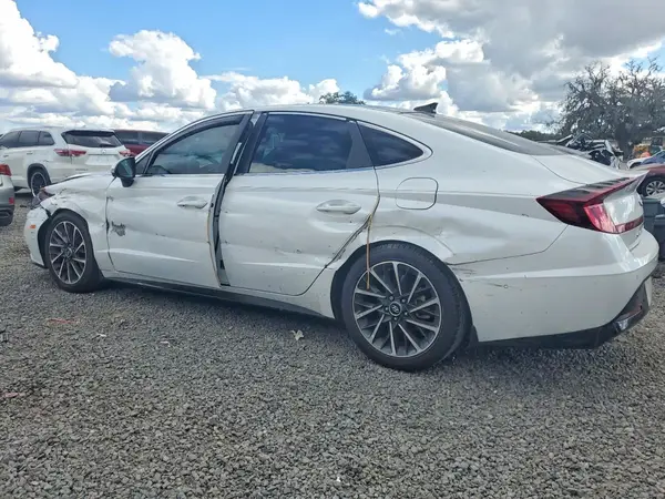 5NPEH4J27MH122739 2021 HYUNDAI SONATA - Image 2