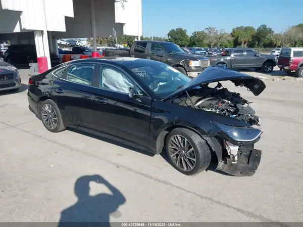 5NPEH4J28LH009459 2020 HYUNDAI SONATA - Image 1