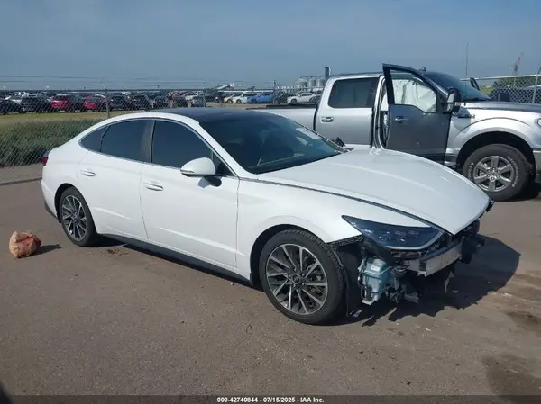 5NPEH4J28LH058872 2020 HYUNDAI SONATA - Image 1