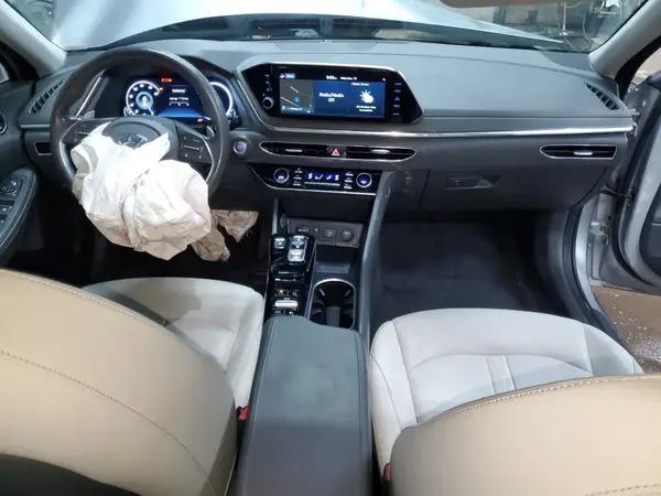 5NPEH4J28MH084826 2021 HYUNDAI SONATA - Image 8
