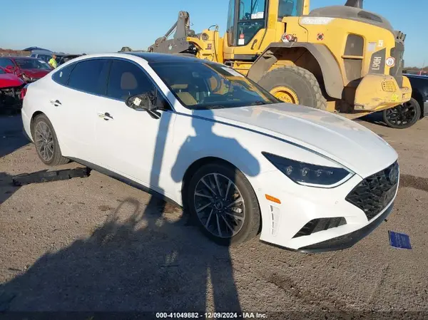 5NPEH4J29LH047573 2020 HYUNDAI SONATA - Image 1