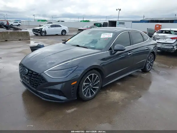 5NPEH4J29MH064701 2021 HYUNDAI SONATA - Image 2