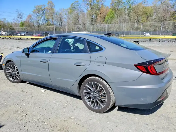 5NPEH4J29MH124072 2021 HYUNDAI SONATA - Image 2