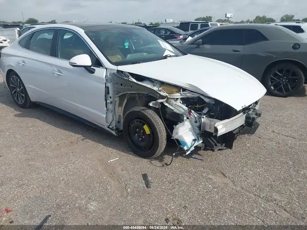 5NPEH4J29MH125061 2021 HYUNDAI SONATA - Image 1