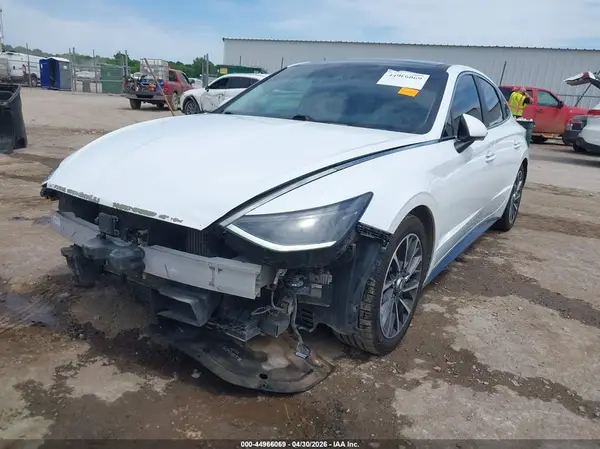 5NPEH4J2XLH018132 2020 HYUNDAI SONATA - Image 2