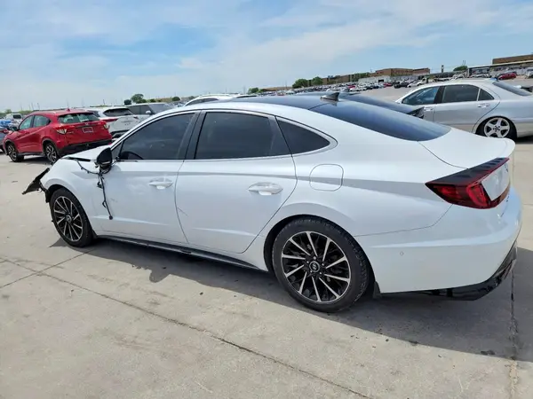 5NPEH4J2XMH099263 2021 HYUNDAI SONATA - Image 2