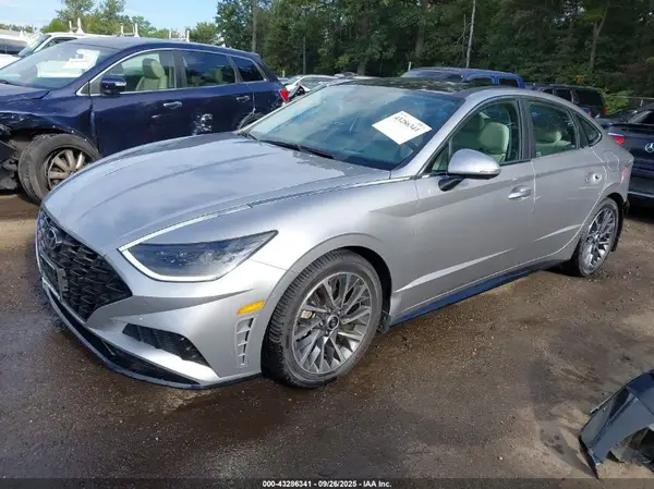 5NPEH4J2XMH124713 2021 HYUNDAI SONATA - Image 2