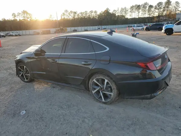 5NPEJ4J20MH071718 2021 HYUNDAI SONATA - Image 2