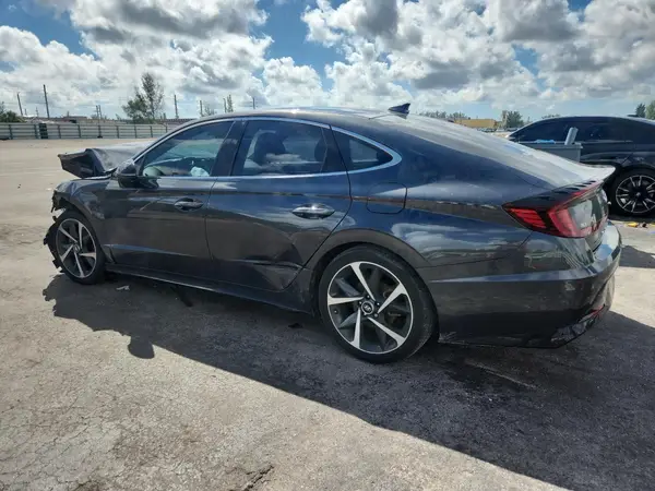 5NPEJ4J20MH108265 2021 HYUNDAI SONATA - Image 2