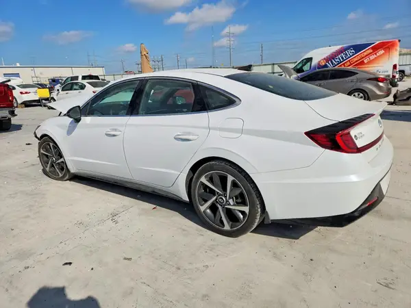 5NPEJ4J20MH116141 2021 HYUNDAI SONATA - Image 2