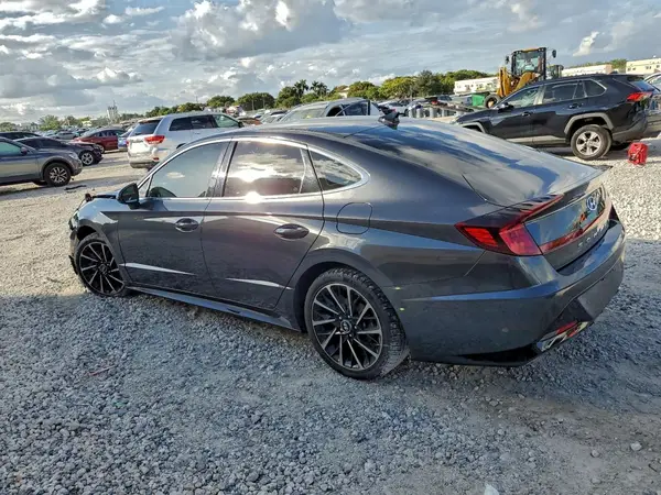 5NPEJ4J21LH017116 2020 HYUNDAI SONATA - Image 2