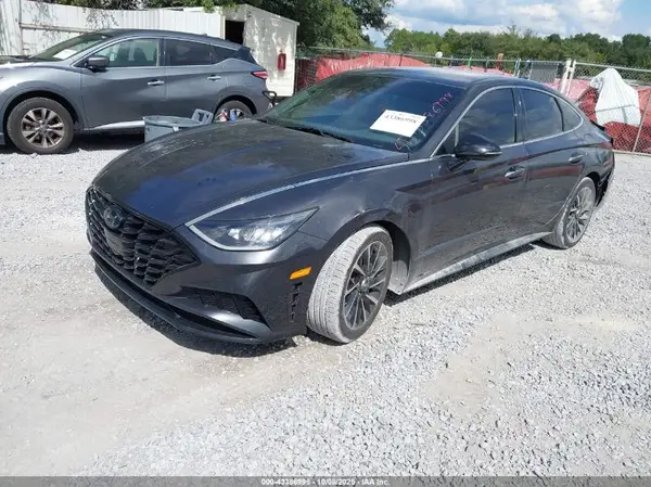 5NPEJ4J21LH018928 2020 HYUNDAI SONATA - Image 2