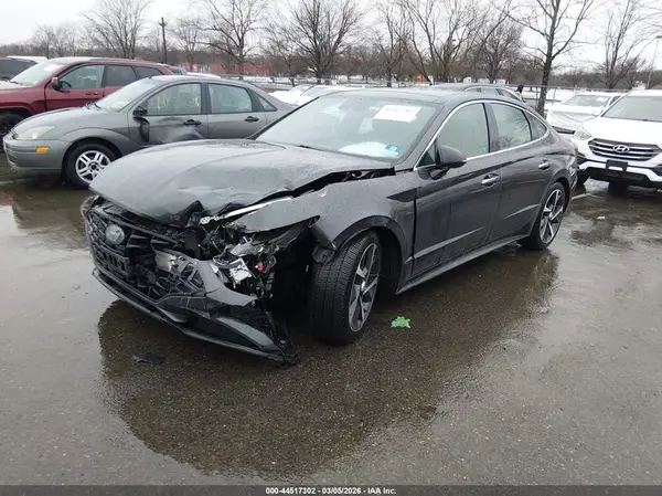 5NPEJ4J21MH075275 2021 HYUNDAI SONATA - Image 2
