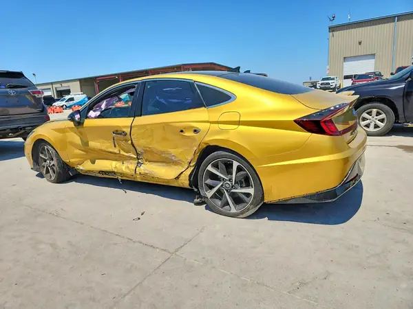 5NPEJ4J21MH096501 2021 HYUNDAI SONATA - Image 2